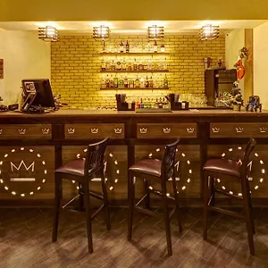 Three Crowns Hotel Lwów