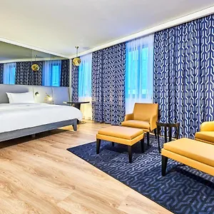 Radisson Blu Hotel, Centre Otel